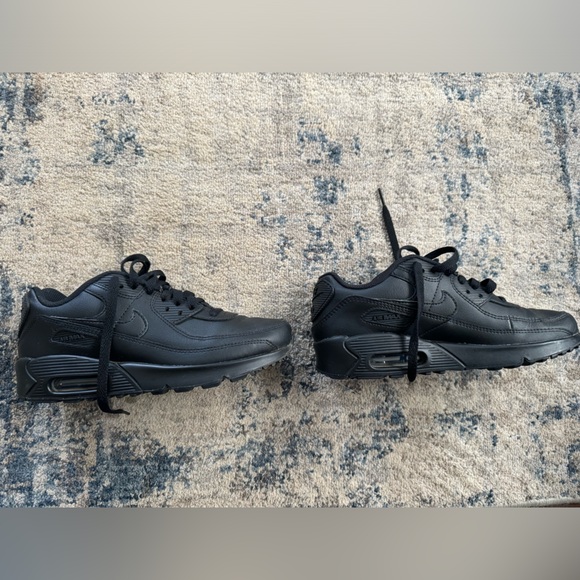 All black kids Nike airmax 90 - Picture 2 of 4